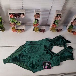 NWT Vibrant Emerald Faux Velvet Body Suit Medium Stretchy Polyester Spandex